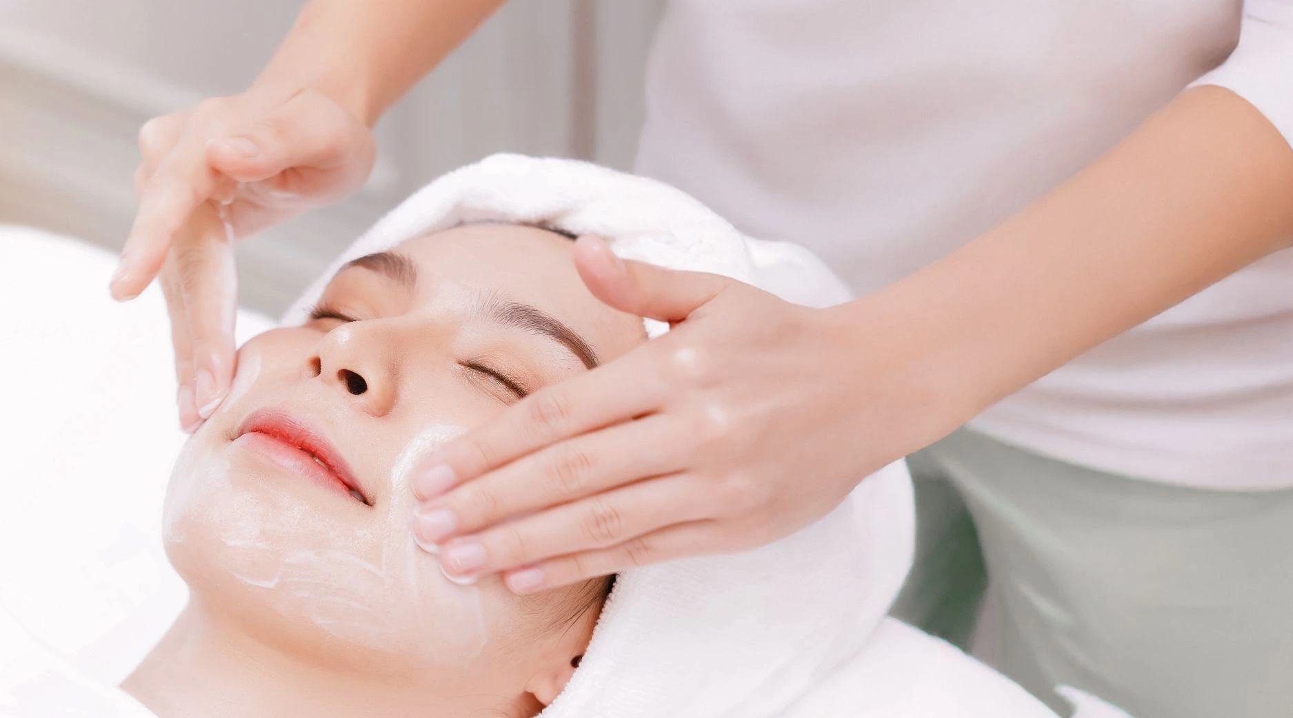 deep pore cleansing facial